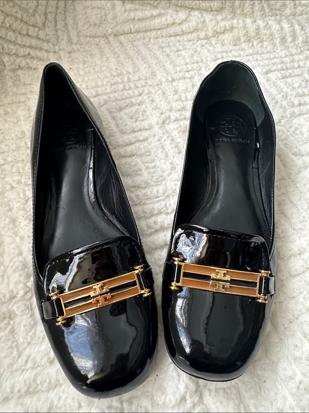 Tory Burch Women Black And Gold  Flats  Schoes